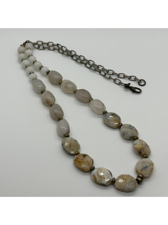 LOFT Jewelry - LOFT Statement Necklace White Beige Faceted Oval Acrylic Beads Gunmetal Chain 31
